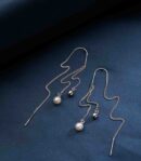 Pearl Sui Dhaga Earrings (Silver)